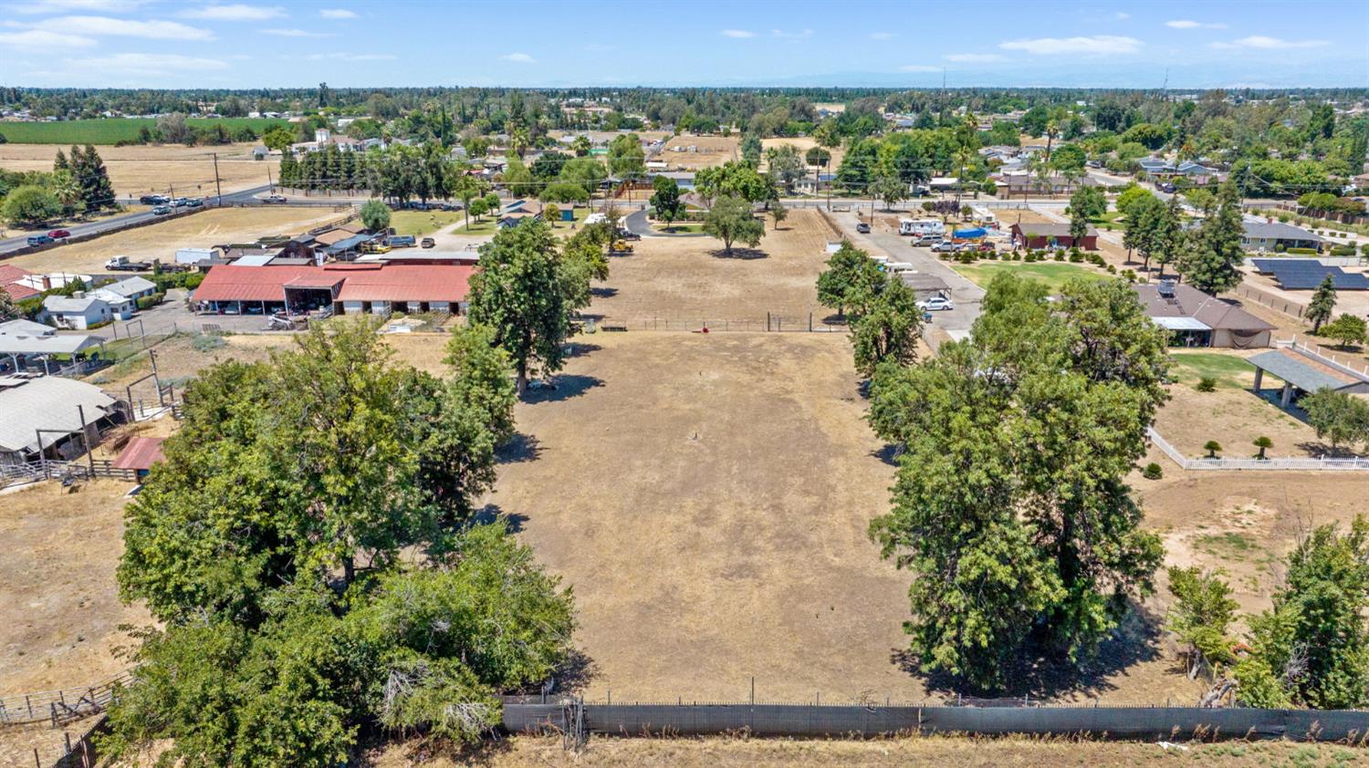 3725 W Olive Ave, Fresno, CA 93722