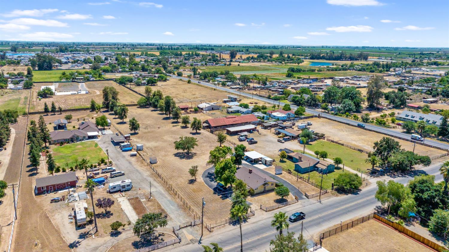 3725 W Olive Ave, Fresno, CA 93722
