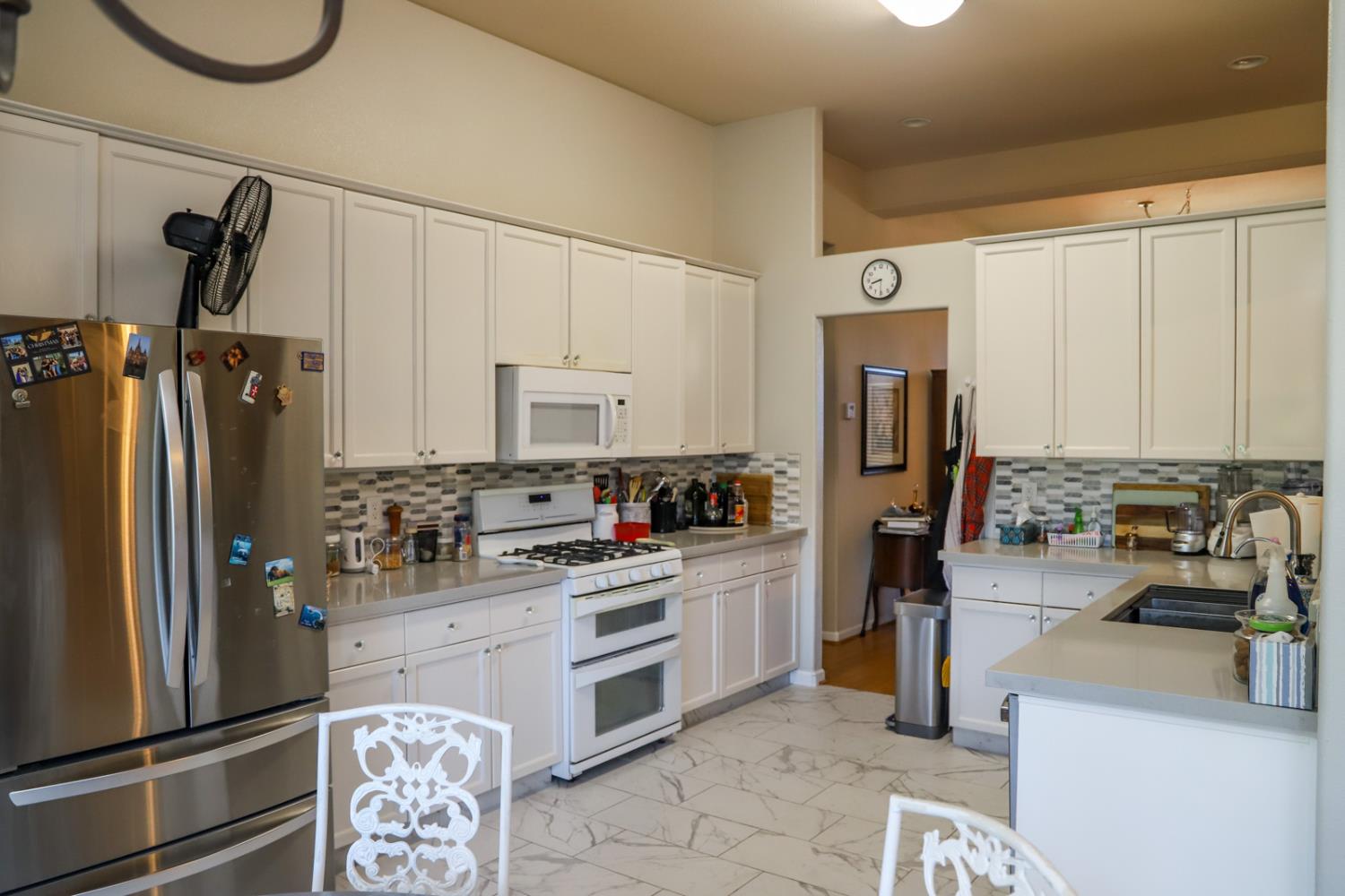 1984 Rialto Ct, Clovis, CA 93611