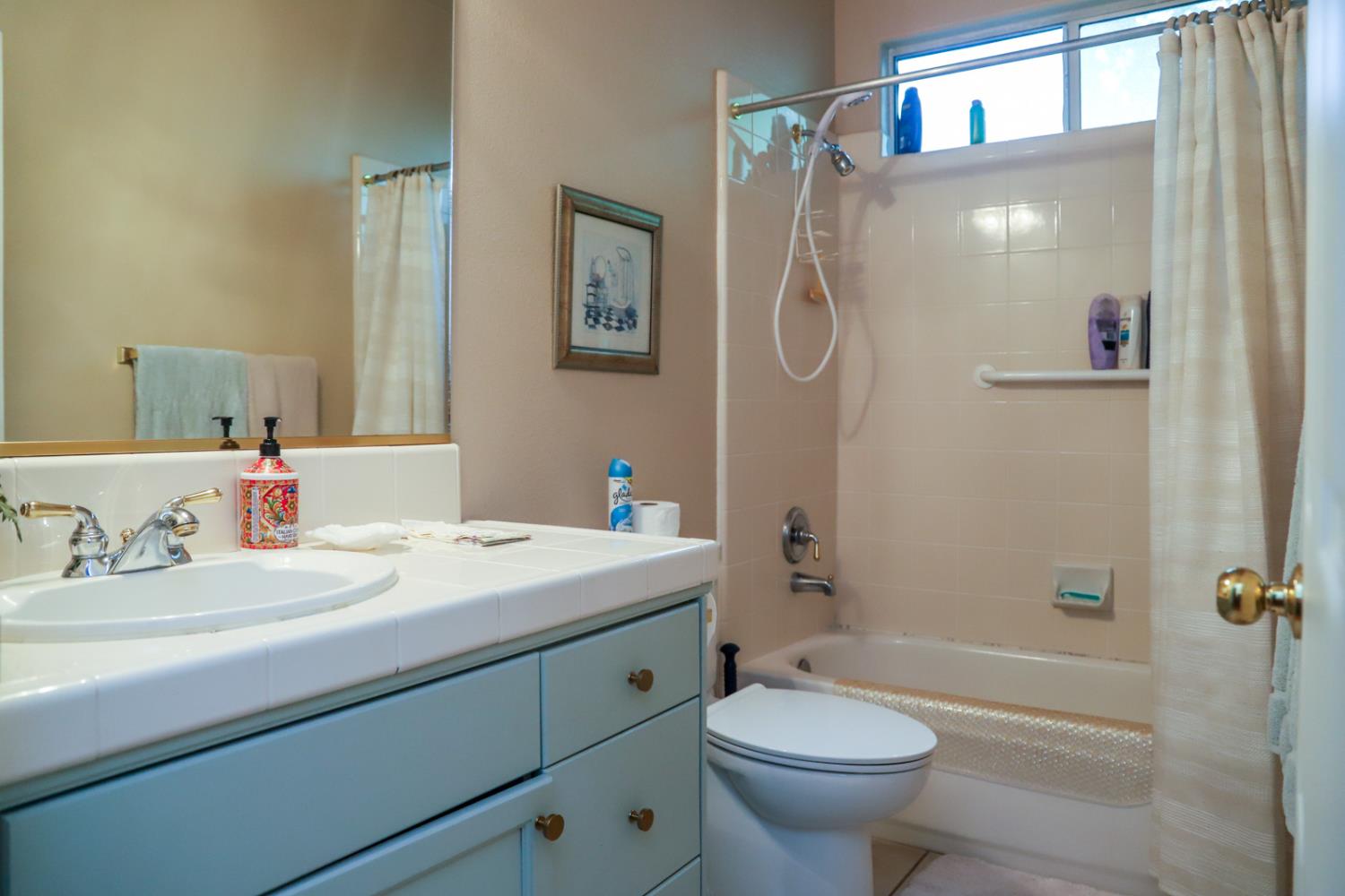 1984 Rialto Ct, Clovis, CA 93611