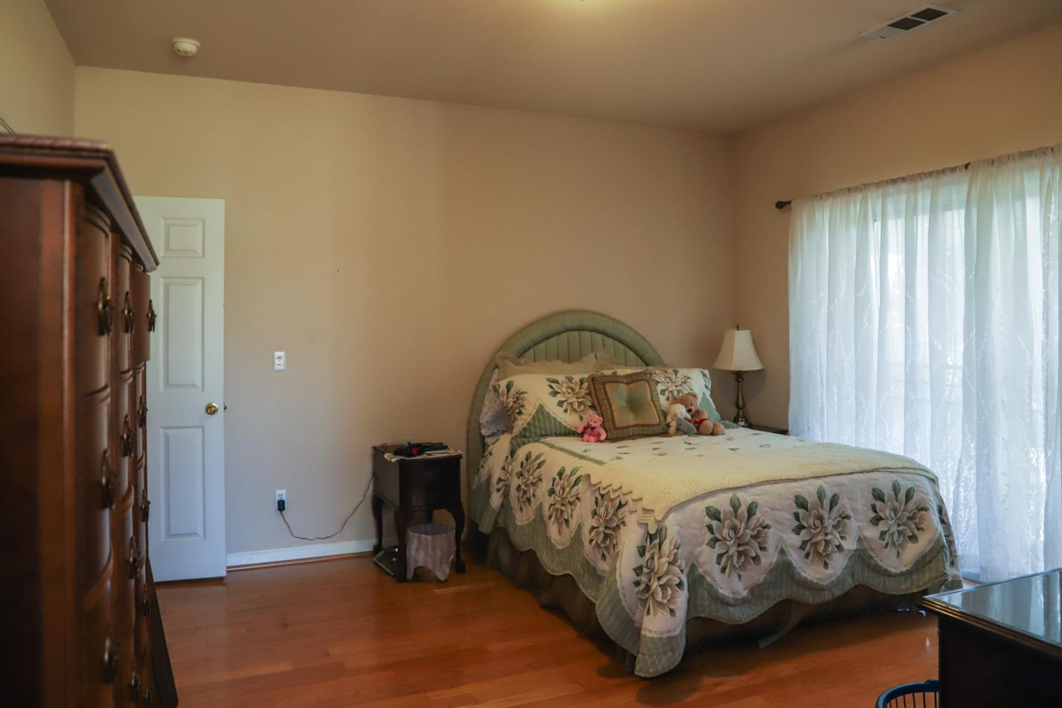 1984 Rialto Ct, Clovis, CA 93611