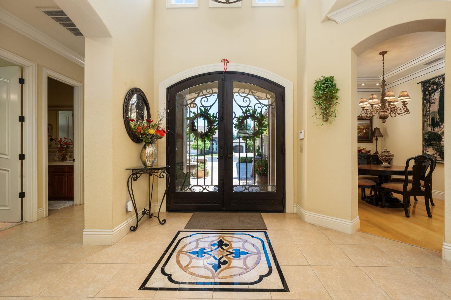 1823 Decatur Ave, Clovis, CA 93611