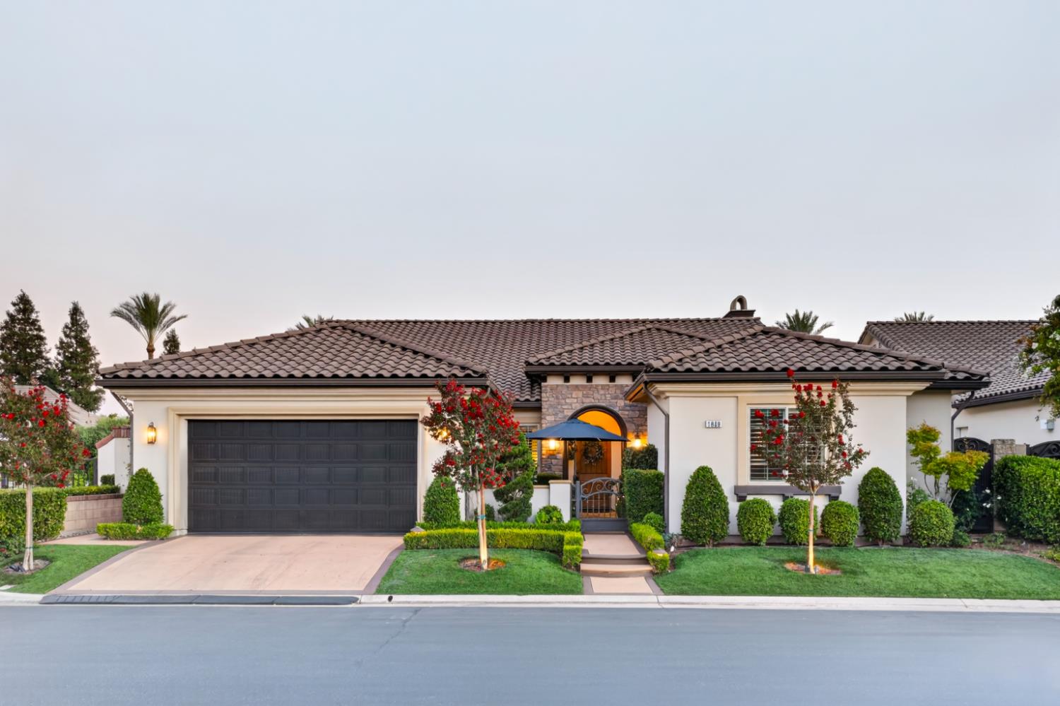 1809 E Buena Salud Way, Fresno, CA 93730