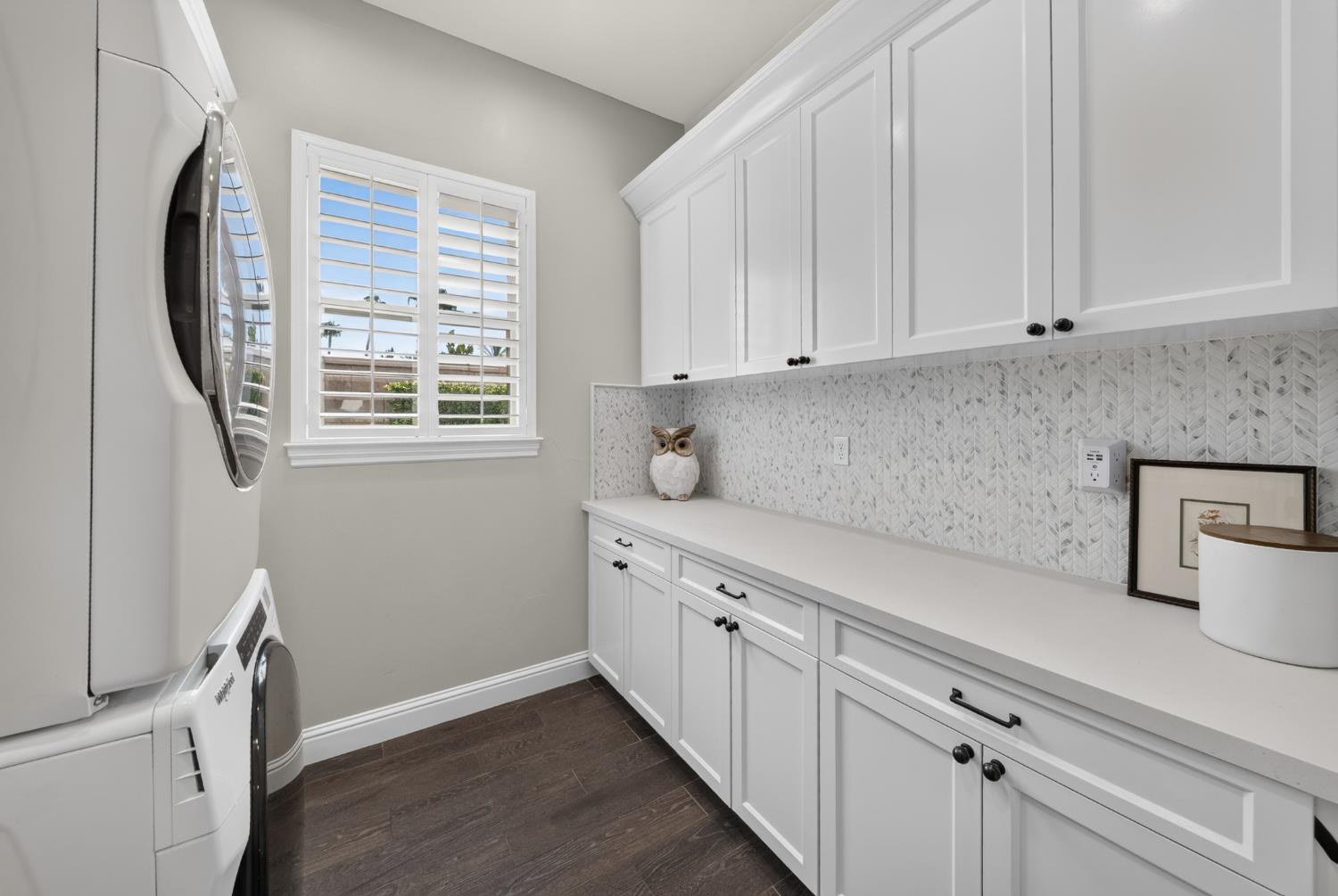 1809 E Buena Salud Way, Fresno, CA 93730