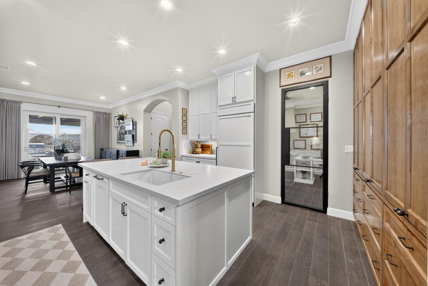 1809 E Buena Salud Way, Fresno, CA 93730