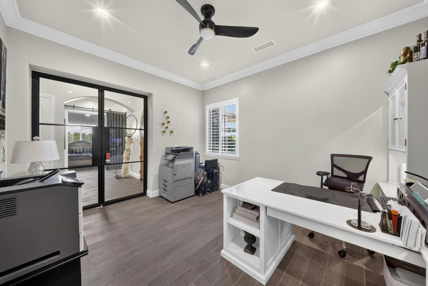 1809 E Buena Salud Way, Fresno, CA 93730