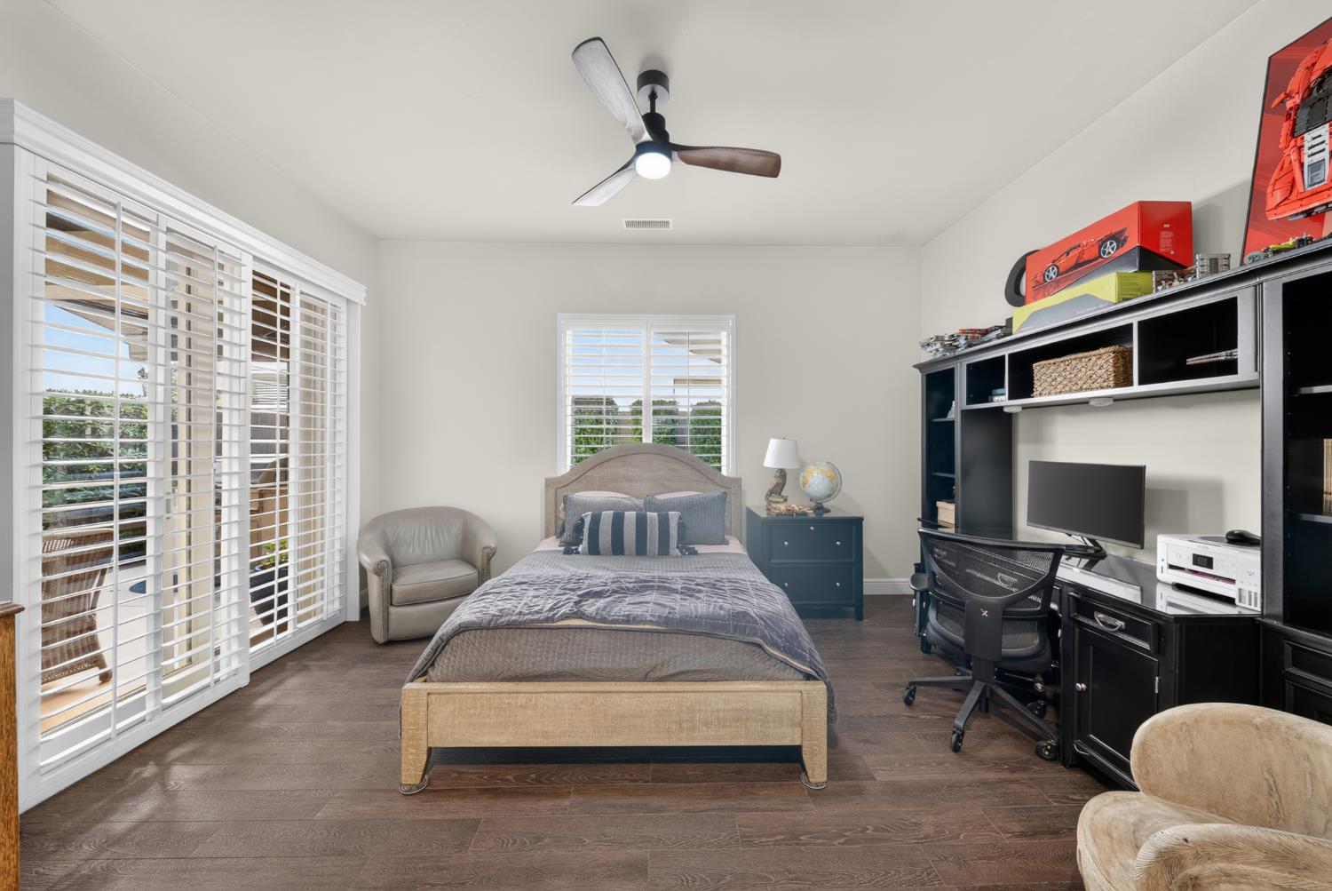 1809 E Buena Salud Way, Fresno, CA 93730