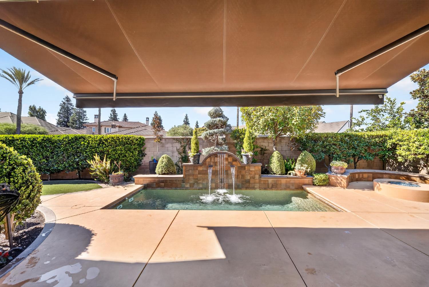 1809 E Buena Salud Way, Fresno, CA 93730
