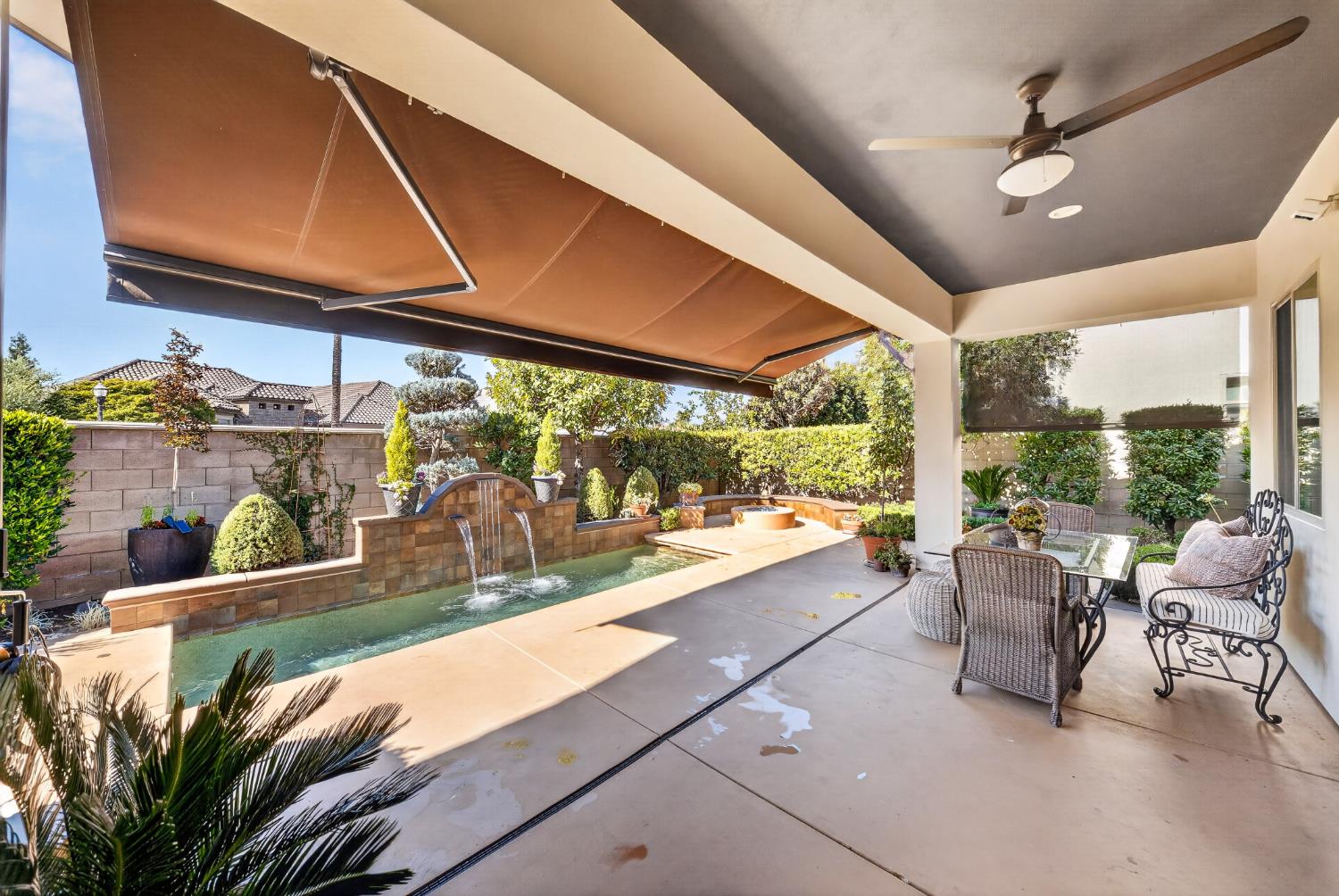 1809 E Buena Salud Way, Fresno, CA 93730