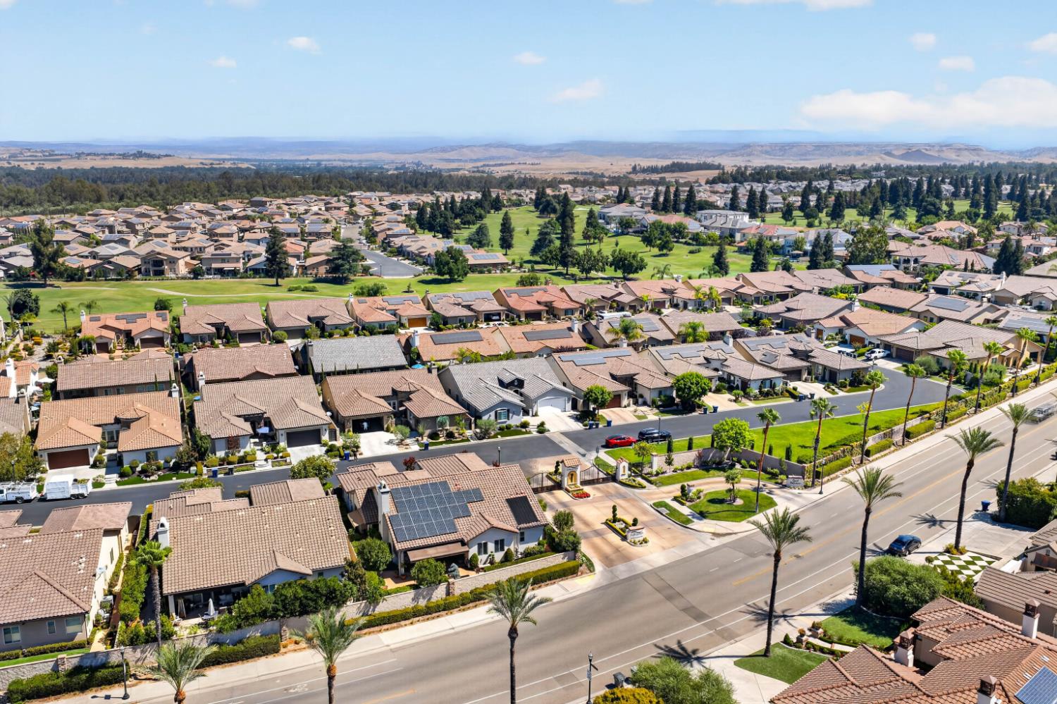 1809 E Buena Salud Way, Fresno, CA 93730