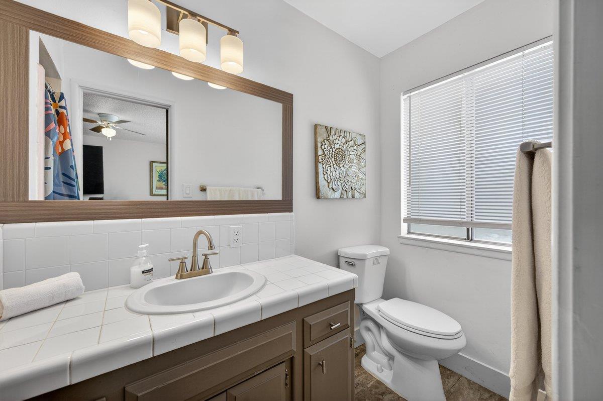 692 W Gettysburg Ave, Clovis, CA 93612