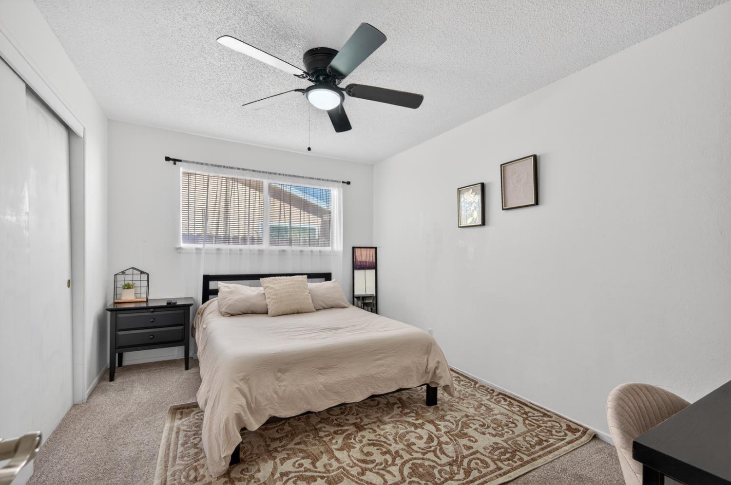 692 W Gettysburg Ave, Clovis, CA 93612