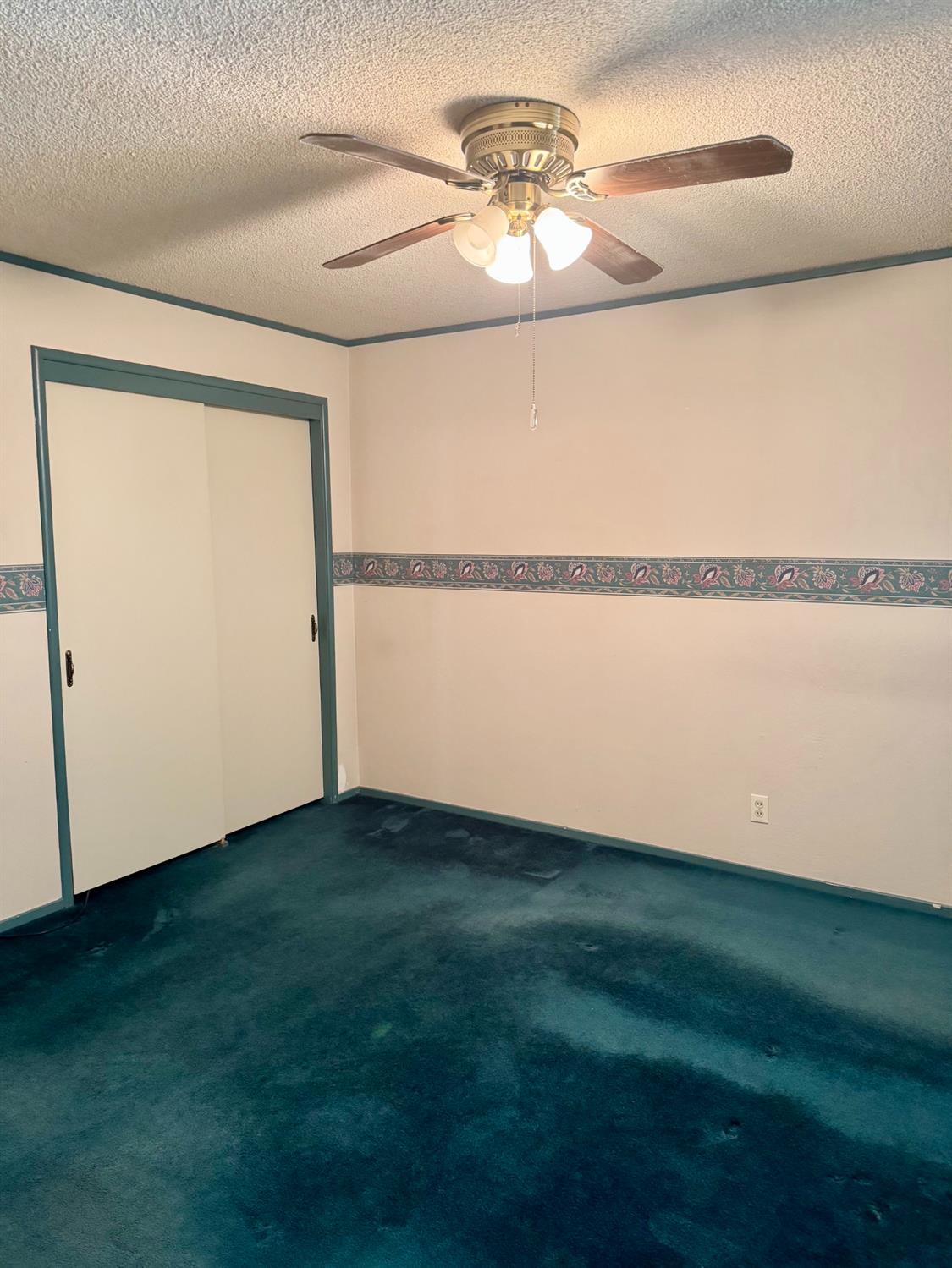1470 N Chestnut Ave, Fresno, CA 93703