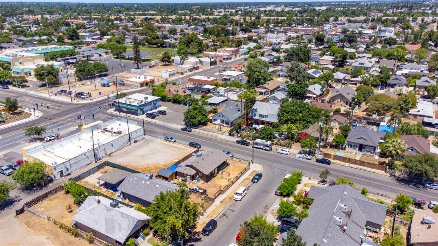 2531 E Mckenzie Ave, Fresno, CA 93701