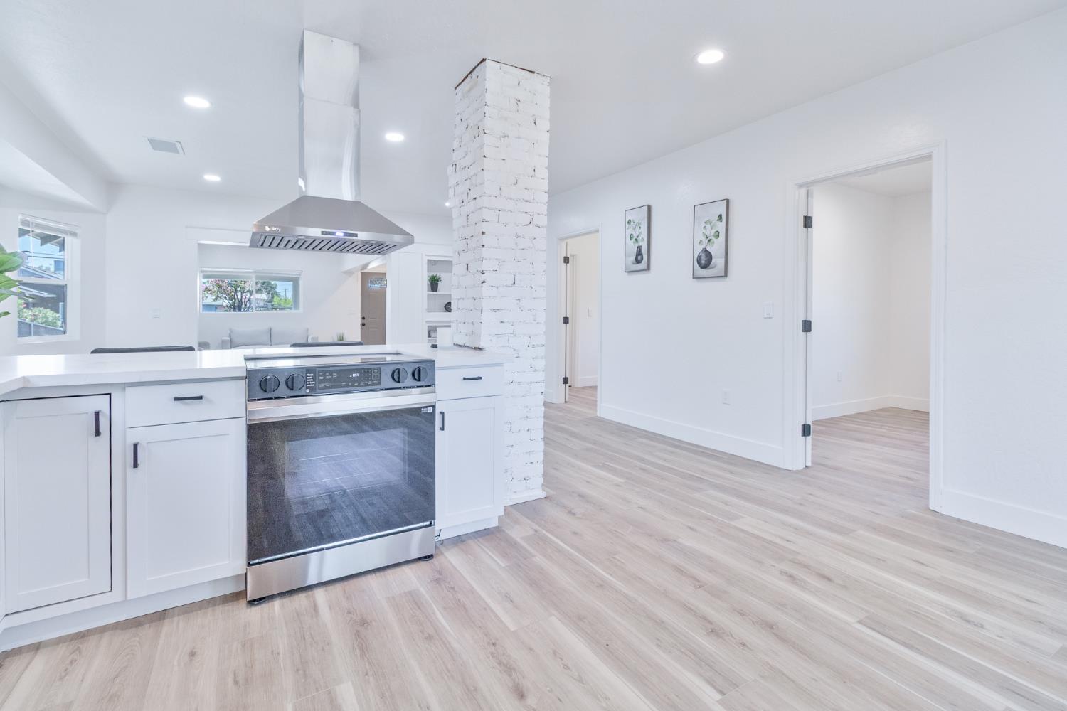 2531 E Mckenzie Ave, Fresno, CA 93701