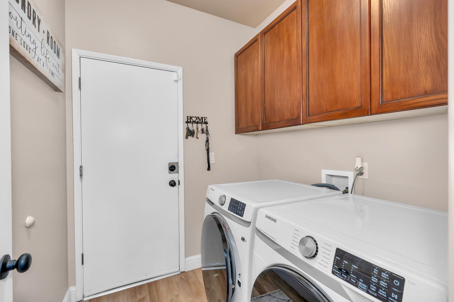 2512 Keats Ave, Clovis, CA 93611