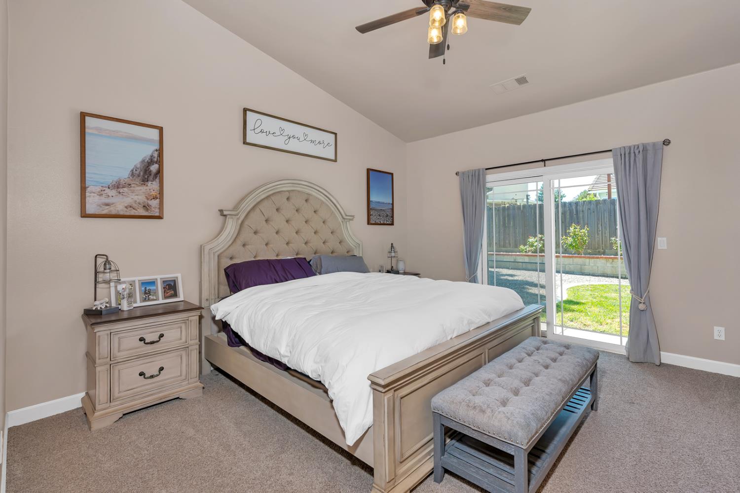 2512 Keats Ave, Clovis, CA 93611
