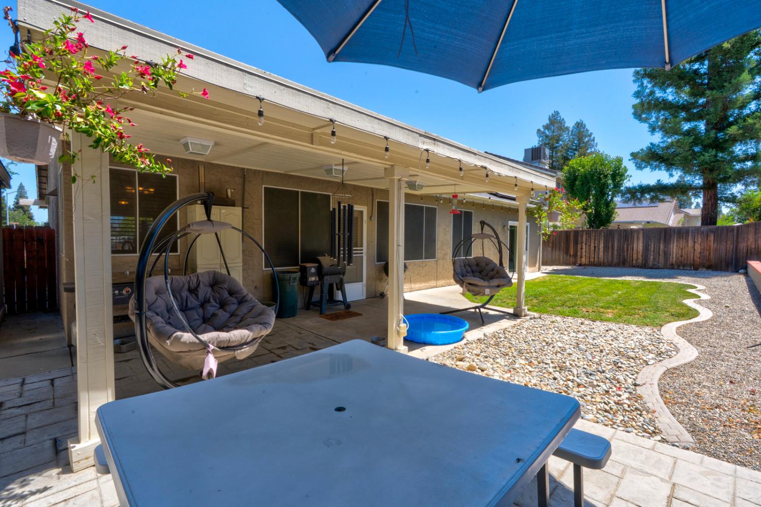 2512 Keats Ave, Clovis, CA 93611