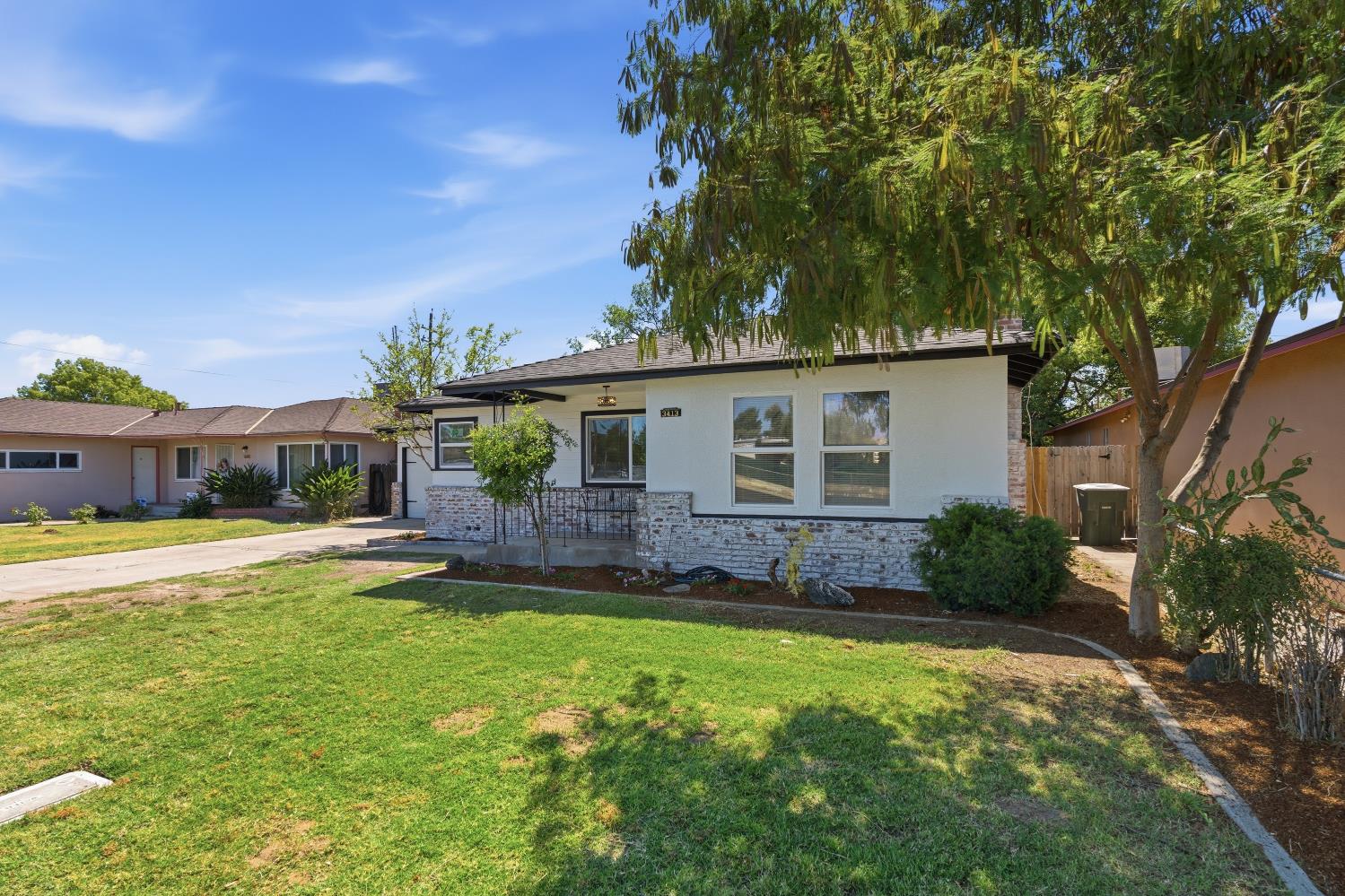3413 N Millbrook Ave, Fresno, CA 93726