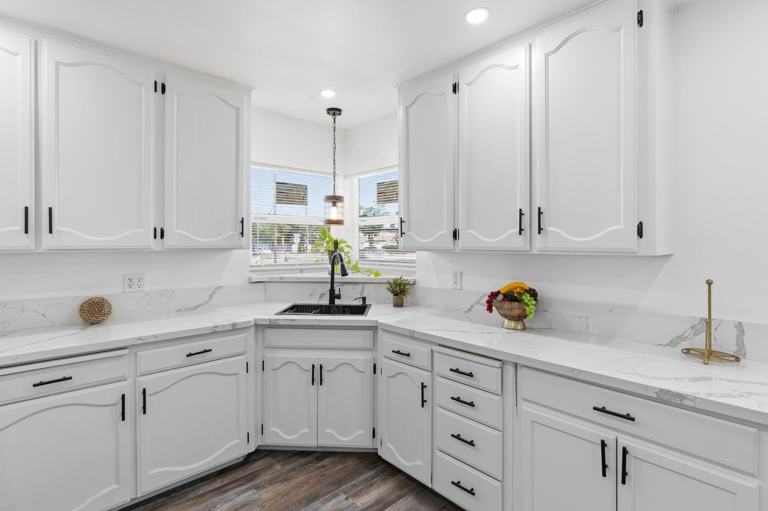 3413 N Millbrook Ave, Fresno, CA 93726