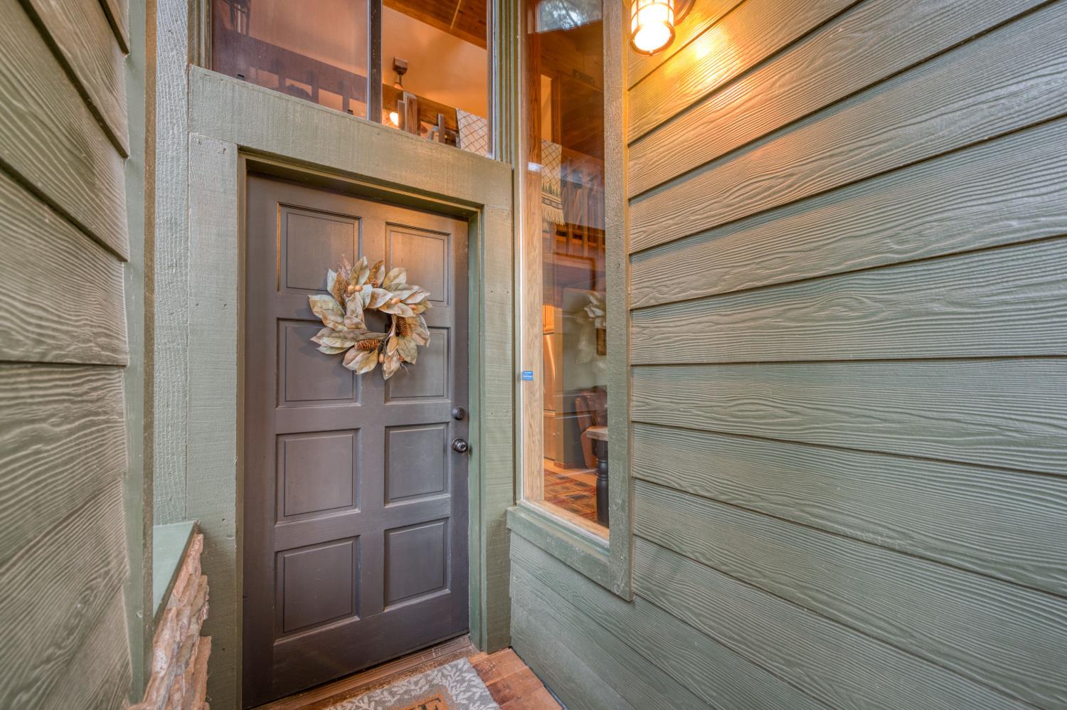 39873 Little Shuteye Ln, Shaver Lake, CA 93664