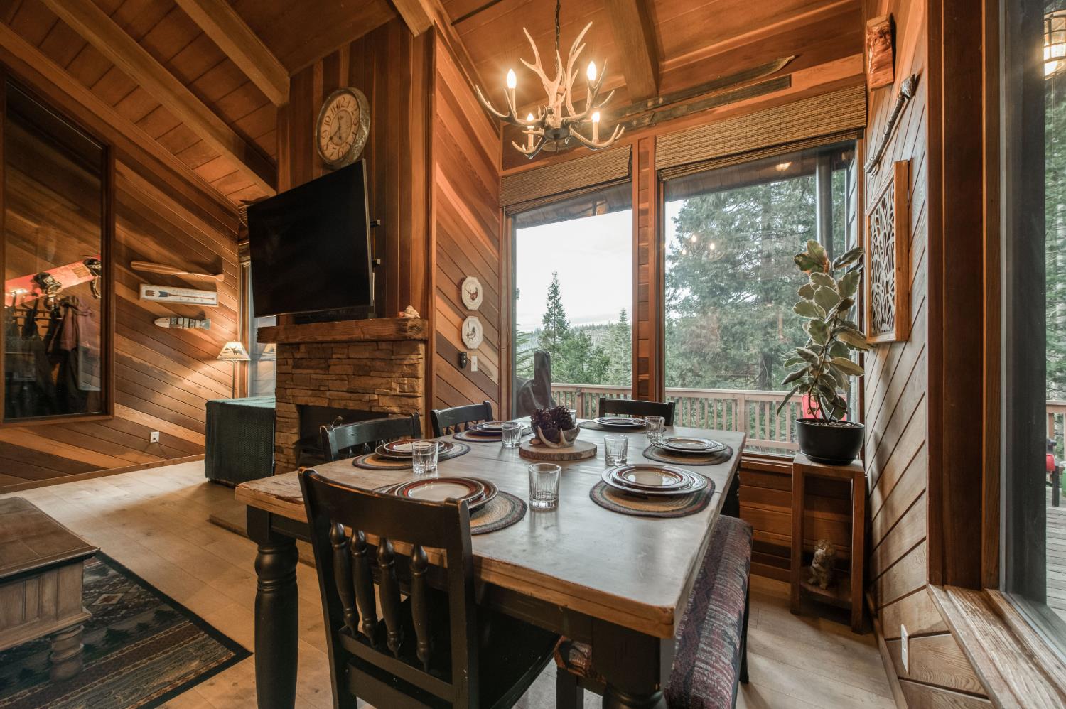 39873 Little Shuteye Ln, Shaver Lake, CA 93664
