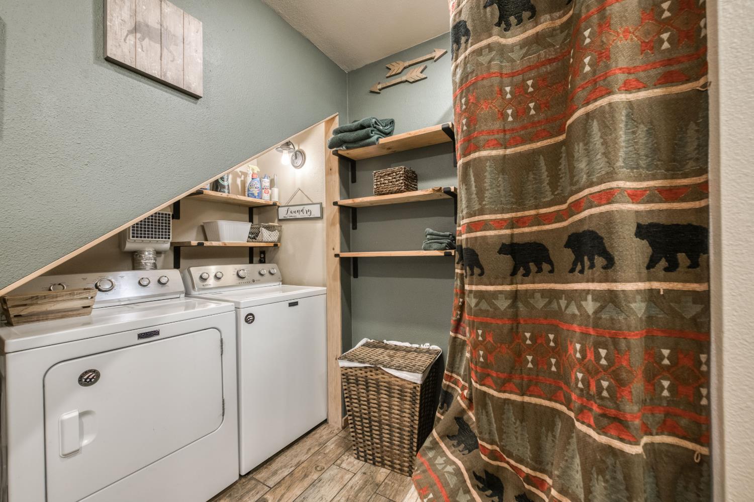 39873 Little Shuteye Ln, Shaver Lake, CA 93664