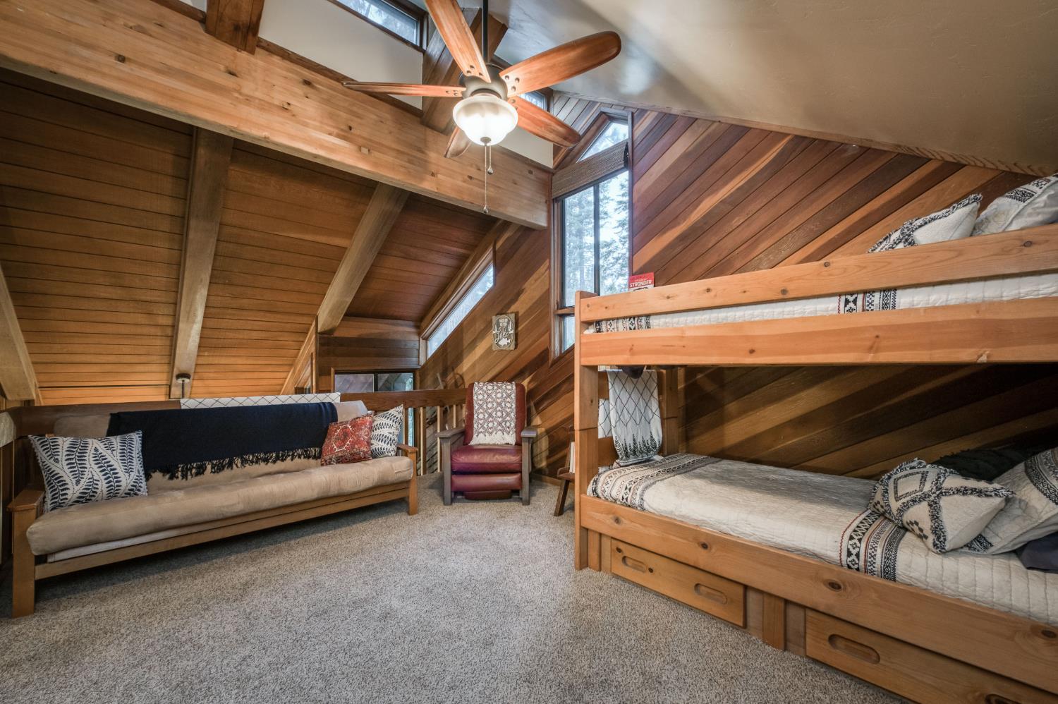 39873 Little Shuteye Ln, Shaver Lake, CA 93664