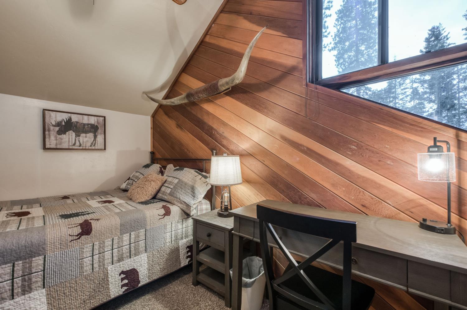 39873 Little Shuteye Ln, Shaver Lake, CA 93664