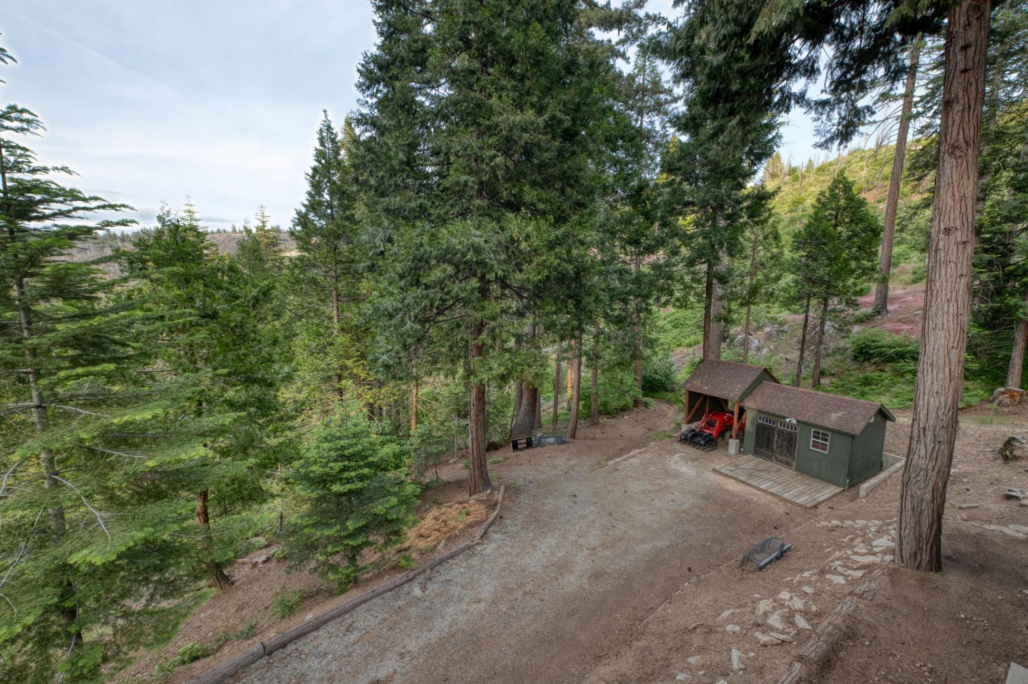 39873 Little Shuteye Ln, Shaver Lake, CA 93664