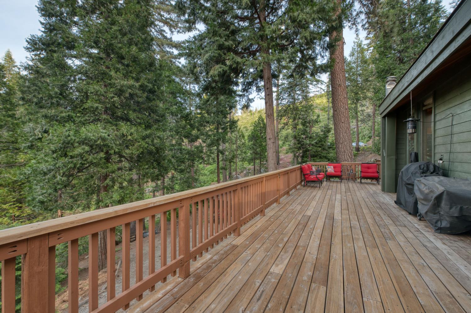 39873 Little Shuteye Ln, Shaver Lake, CA 93664