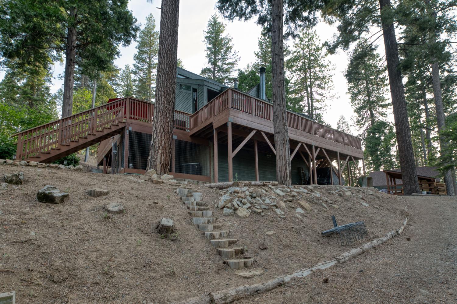 39873 Little Shuteye Ln, Shaver Lake, CA 93664