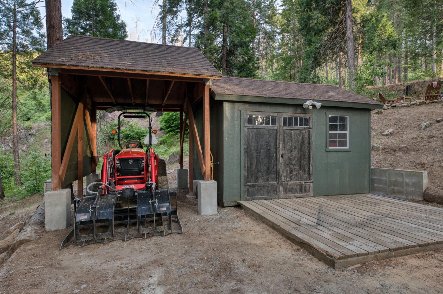 39873 Little Shuteye Ln, Shaver Lake, CA 93664