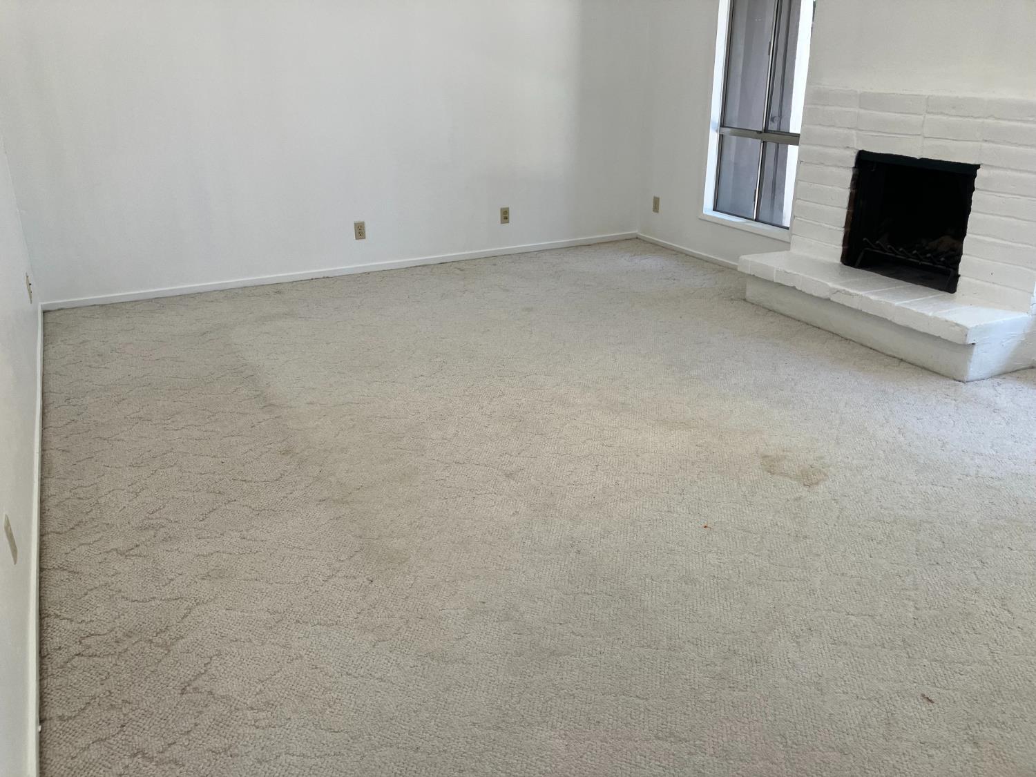 317 W Sierra Ave #117, Fresno, CA 93704