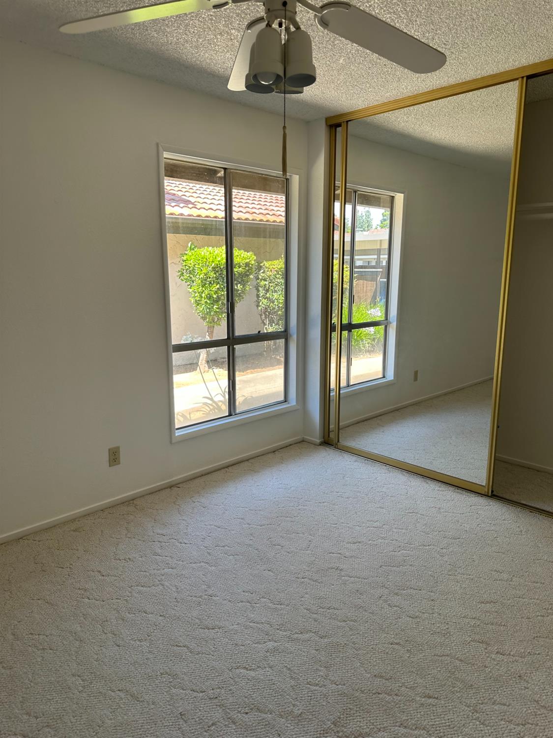 317 W Sierra Ave #117, Fresno, CA 93704