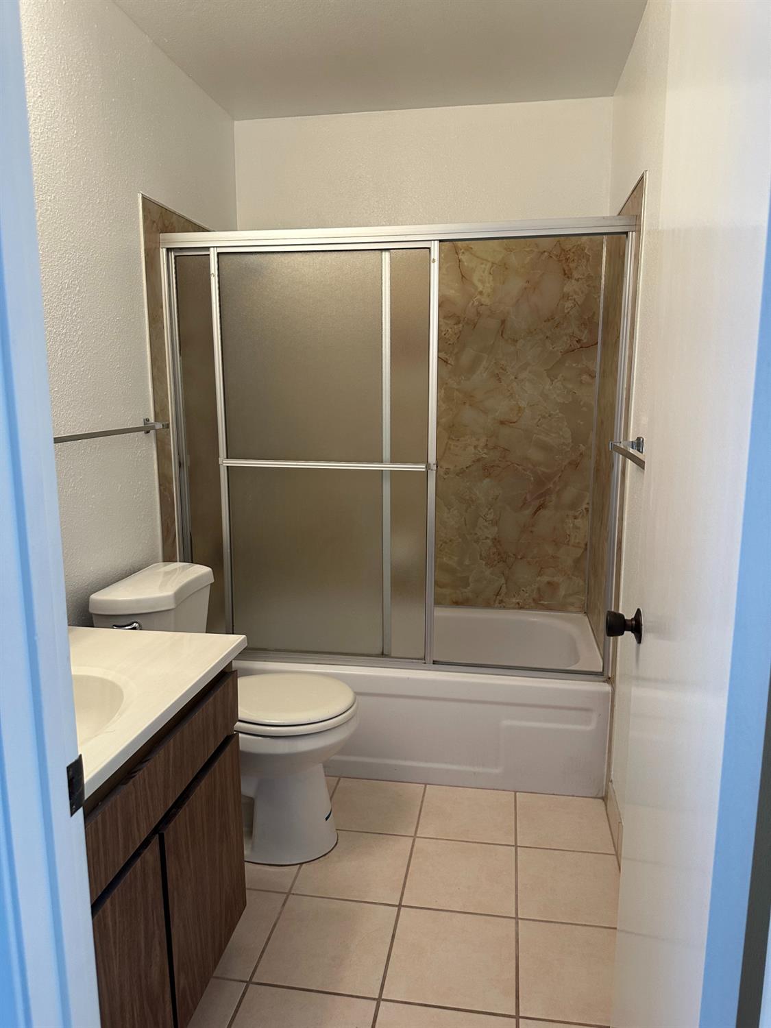 317 W Sierra Ave #117, Fresno, CA 93704