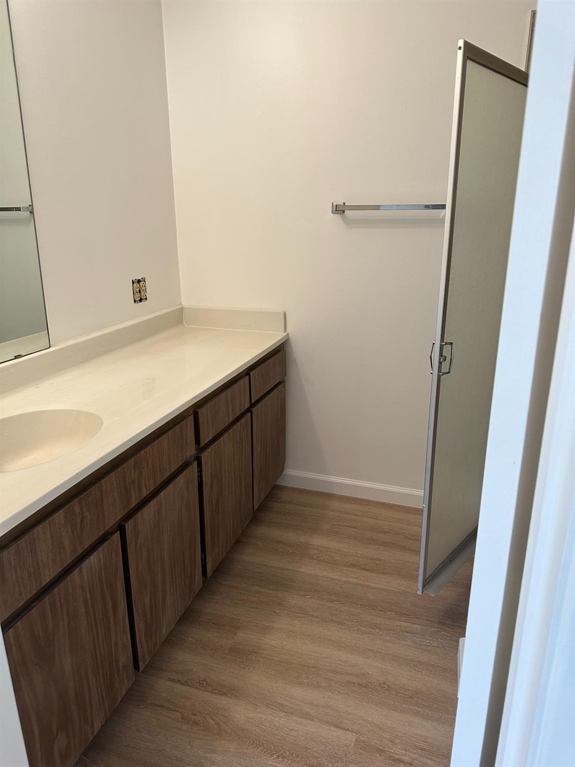 317 W Sierra Ave #117, Fresno, CA 93704