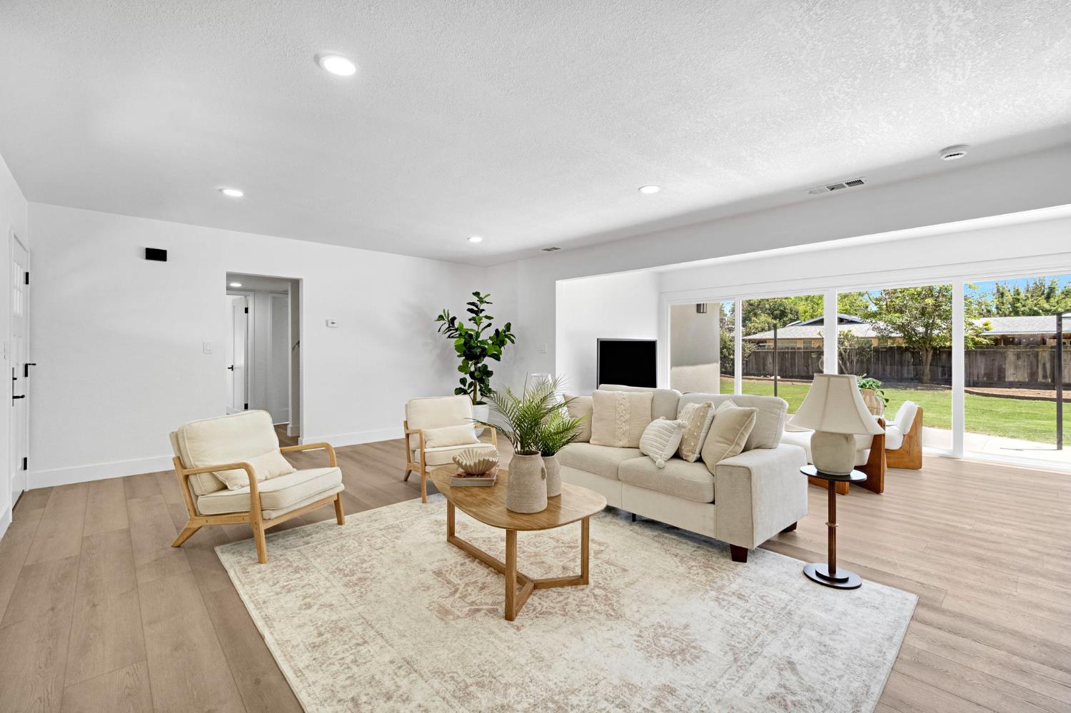 1355 W Barstow, Fresno, CA 93711