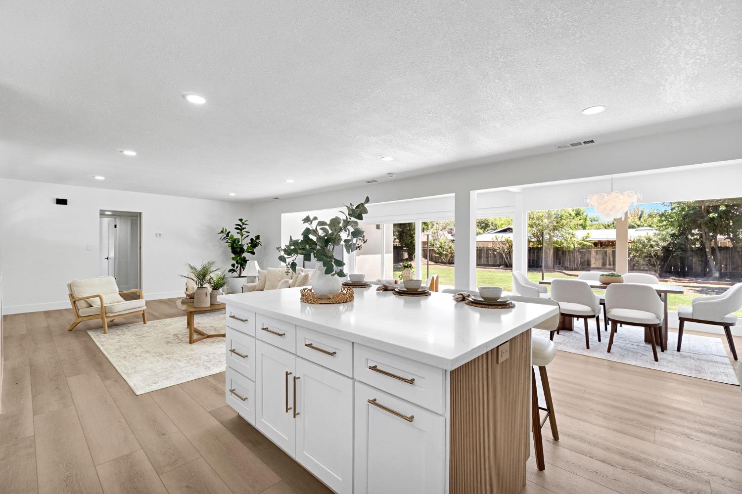 1355 W Barstow, Fresno, CA 93711