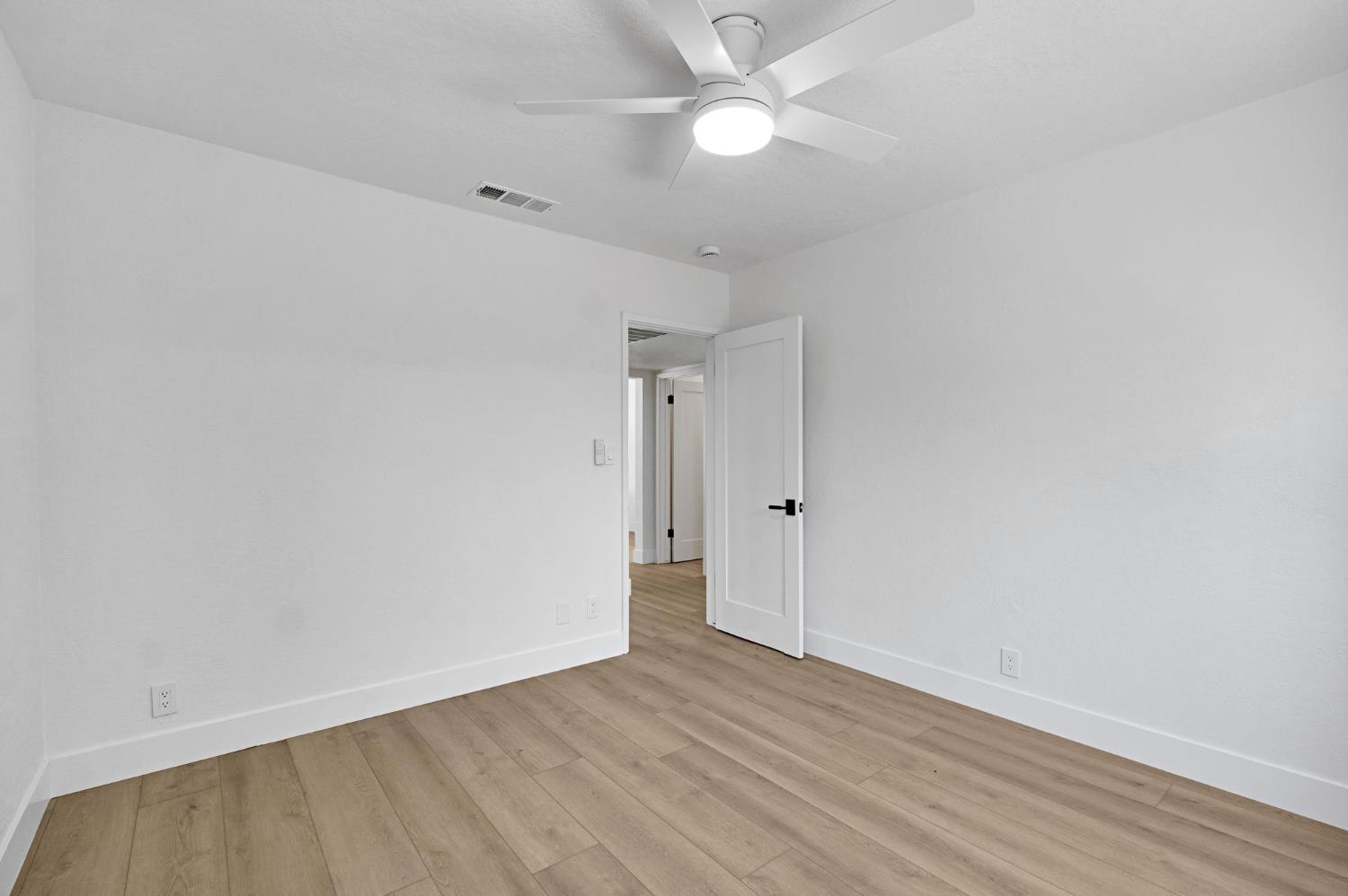 1355 W Barstow, Fresno, CA 93711