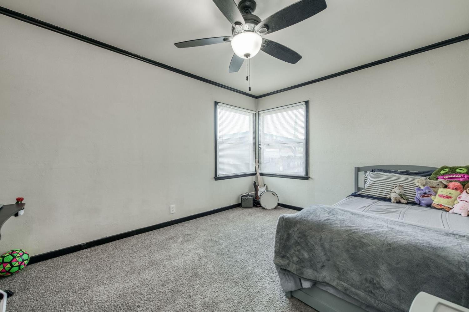 1337 E Princeton Ave, Fresno, CA 93704