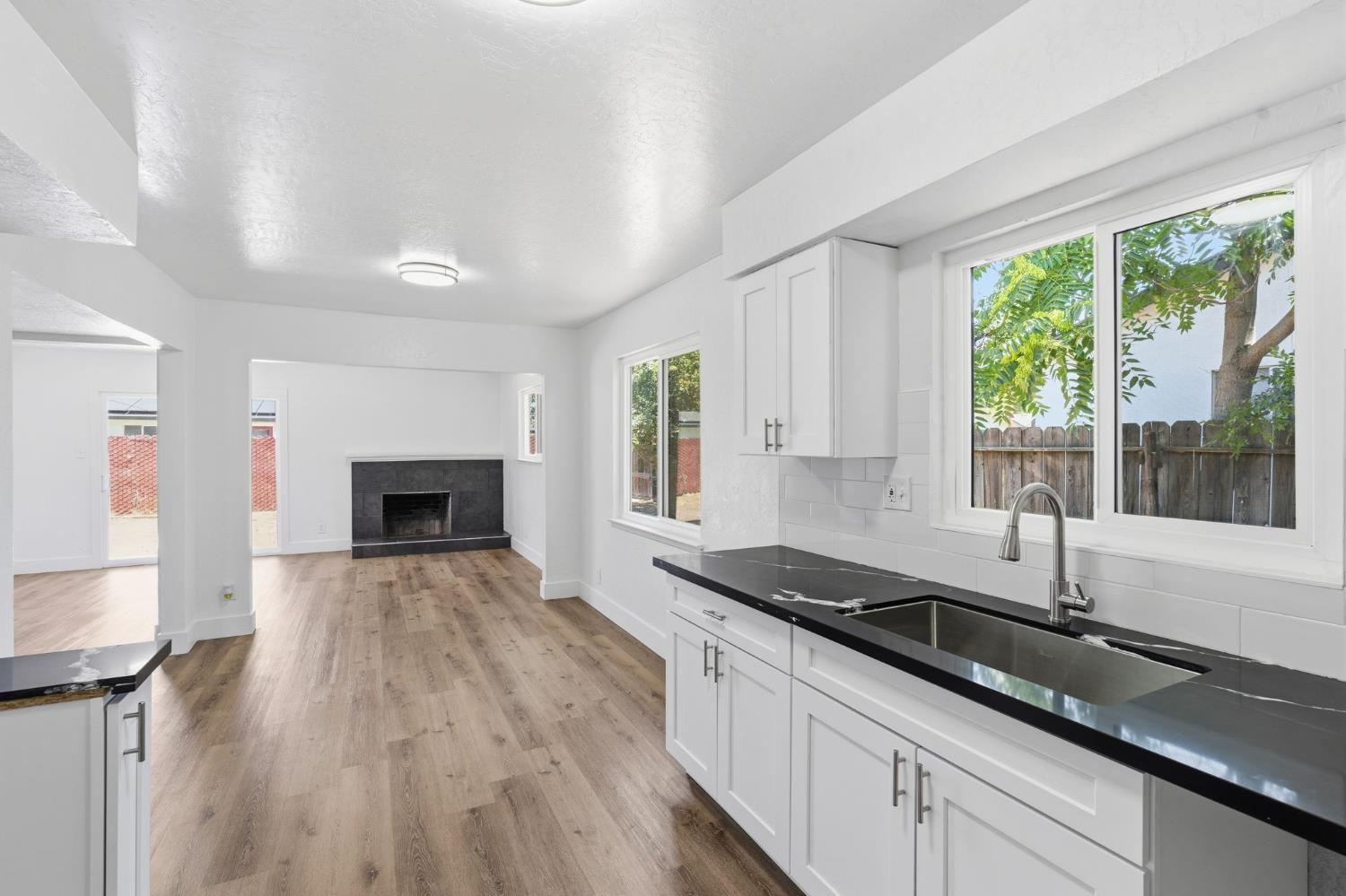 4619 E Dwight Way, Fresno, CA 93702