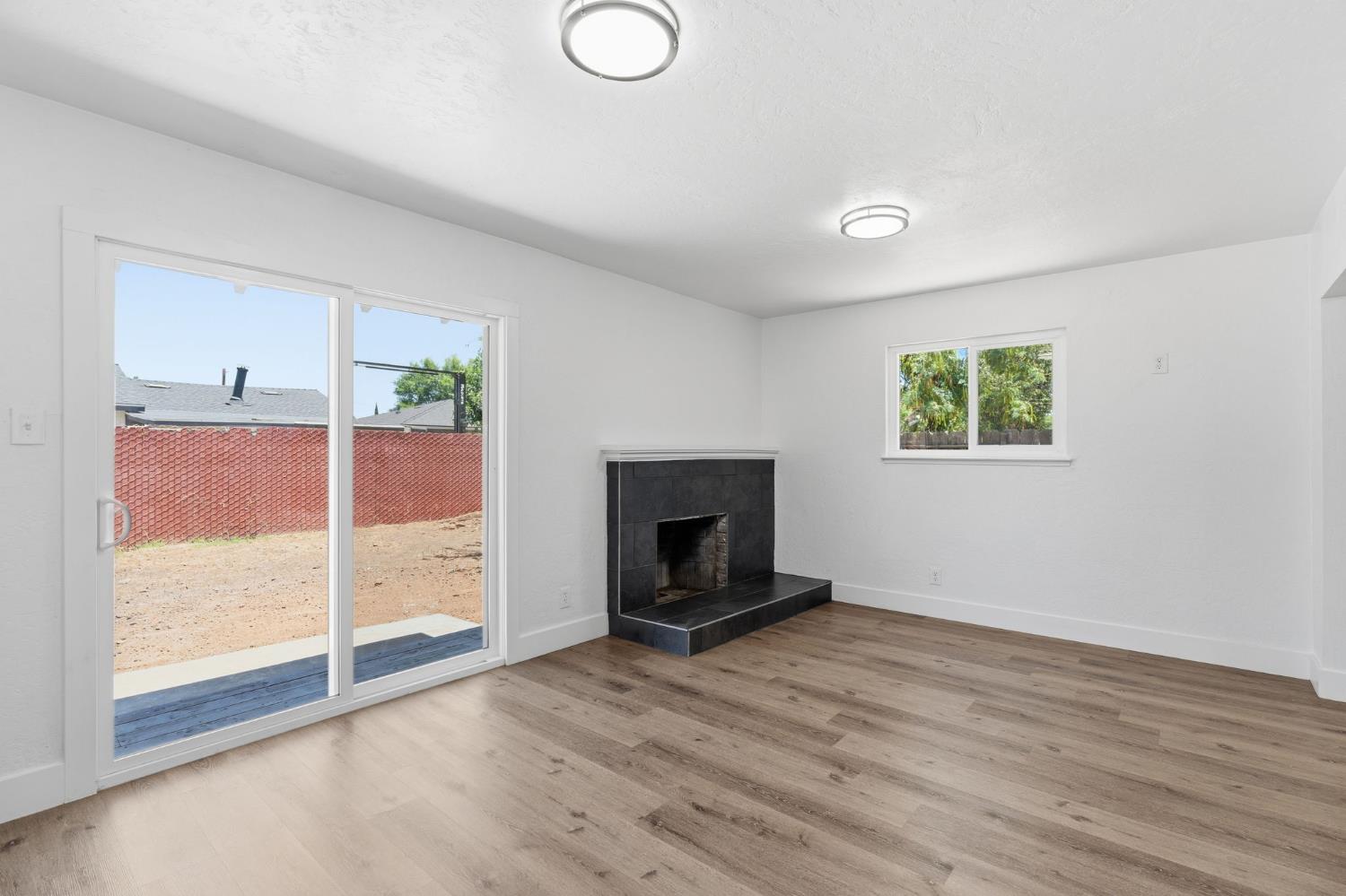 4619 E Dwight Way, Fresno, CA 93702