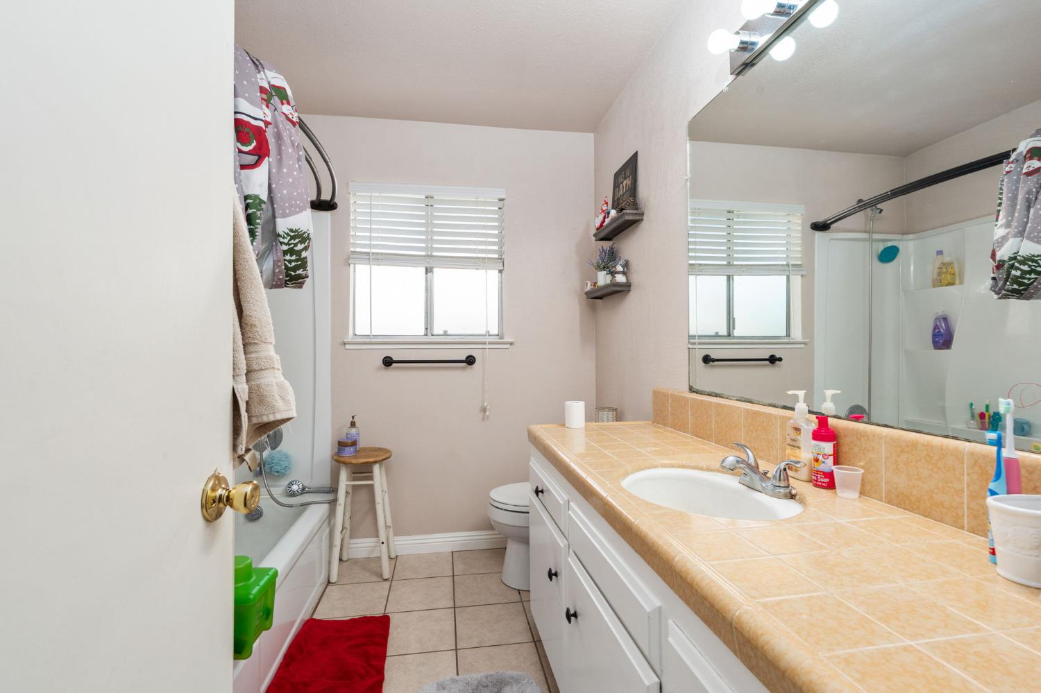 6451 N Wishon Ave, Fresno, CA 93704