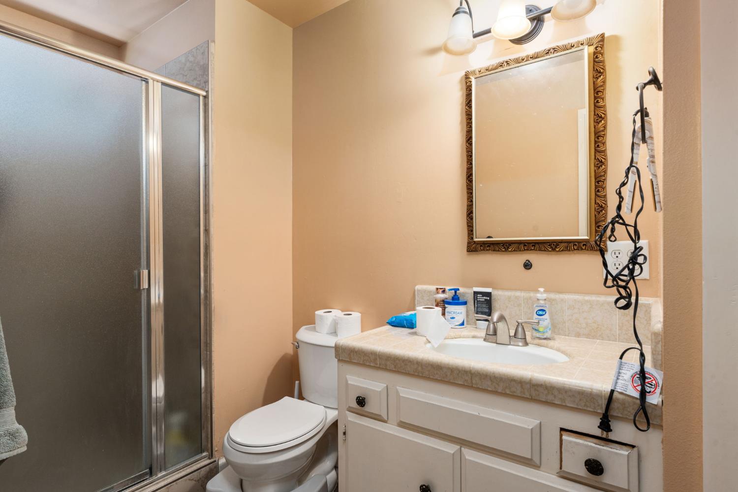 6451 N Wishon Ave, Fresno, CA 93704