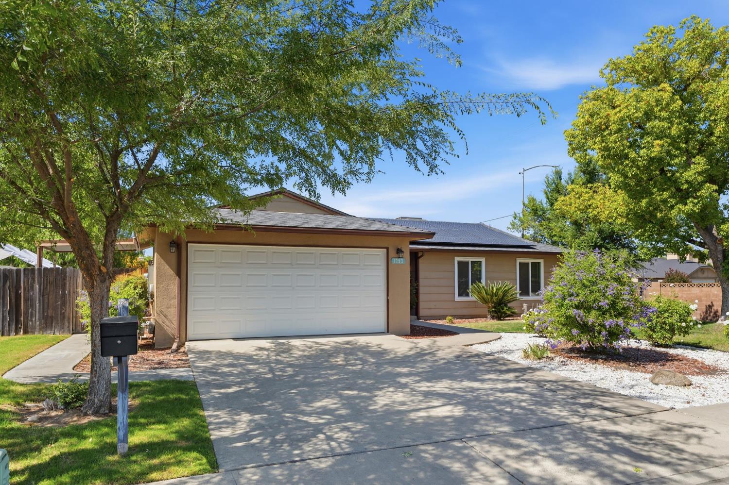 1793 Norwich Ave, Clovis, CA 93611