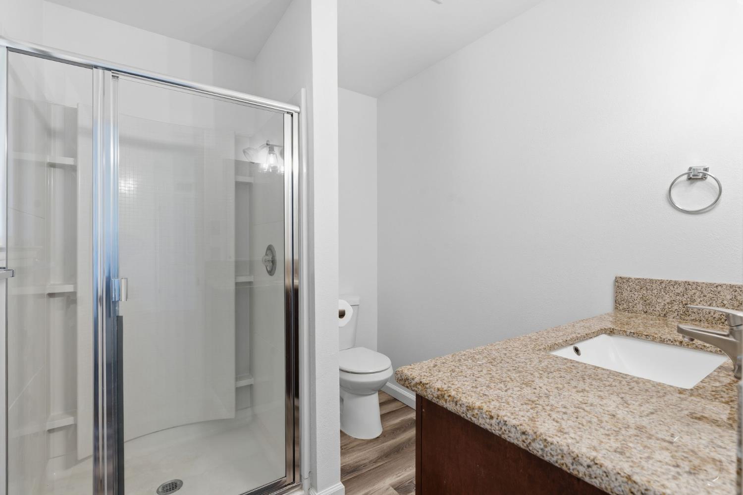 1793 Norwich Ave, Clovis, CA 93611