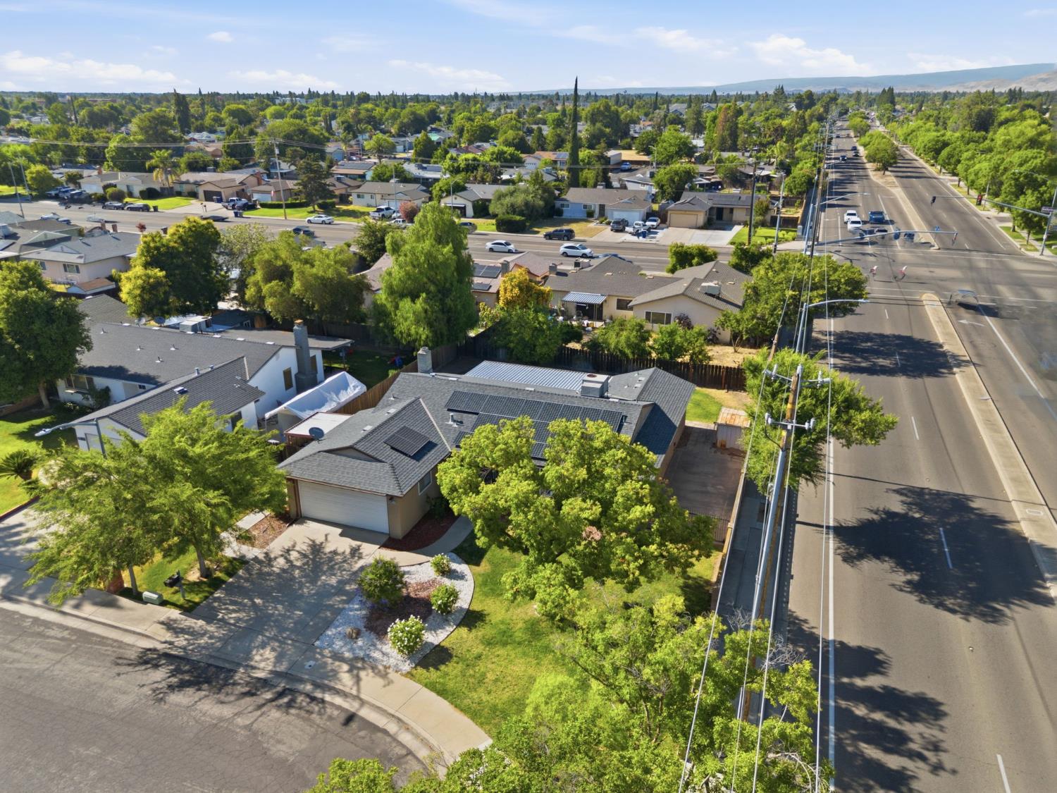 1793 Norwich Ave, Clovis, CA 93611