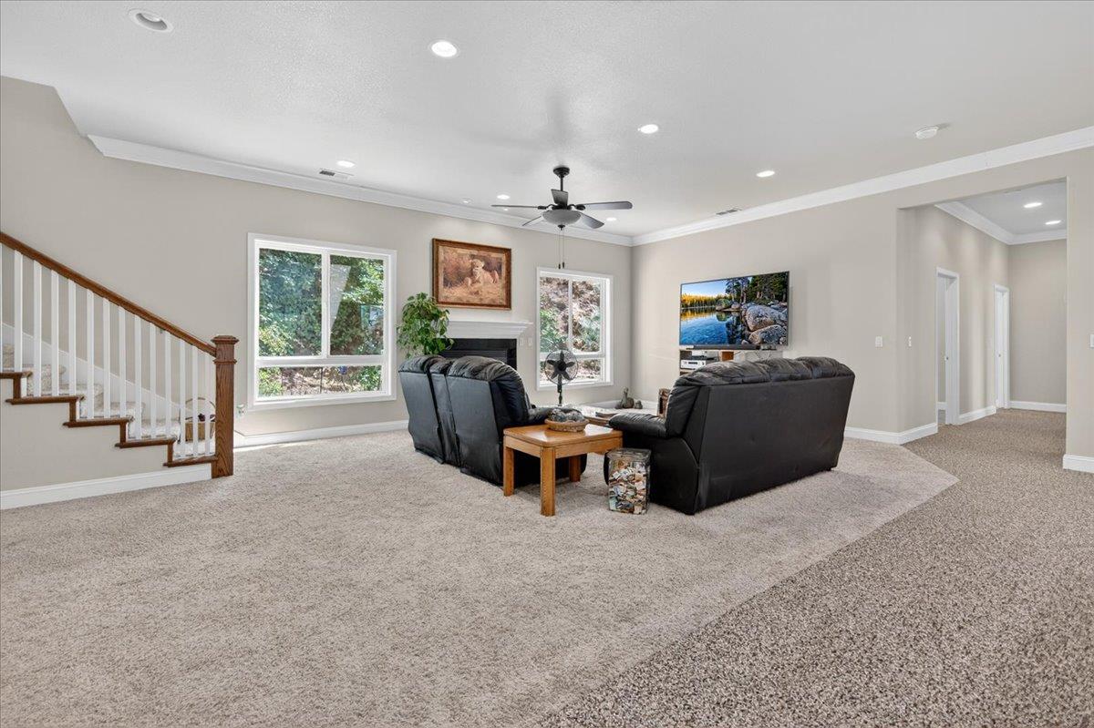 28945 Bonneyview Rd, Tollhouse, CA 93667
