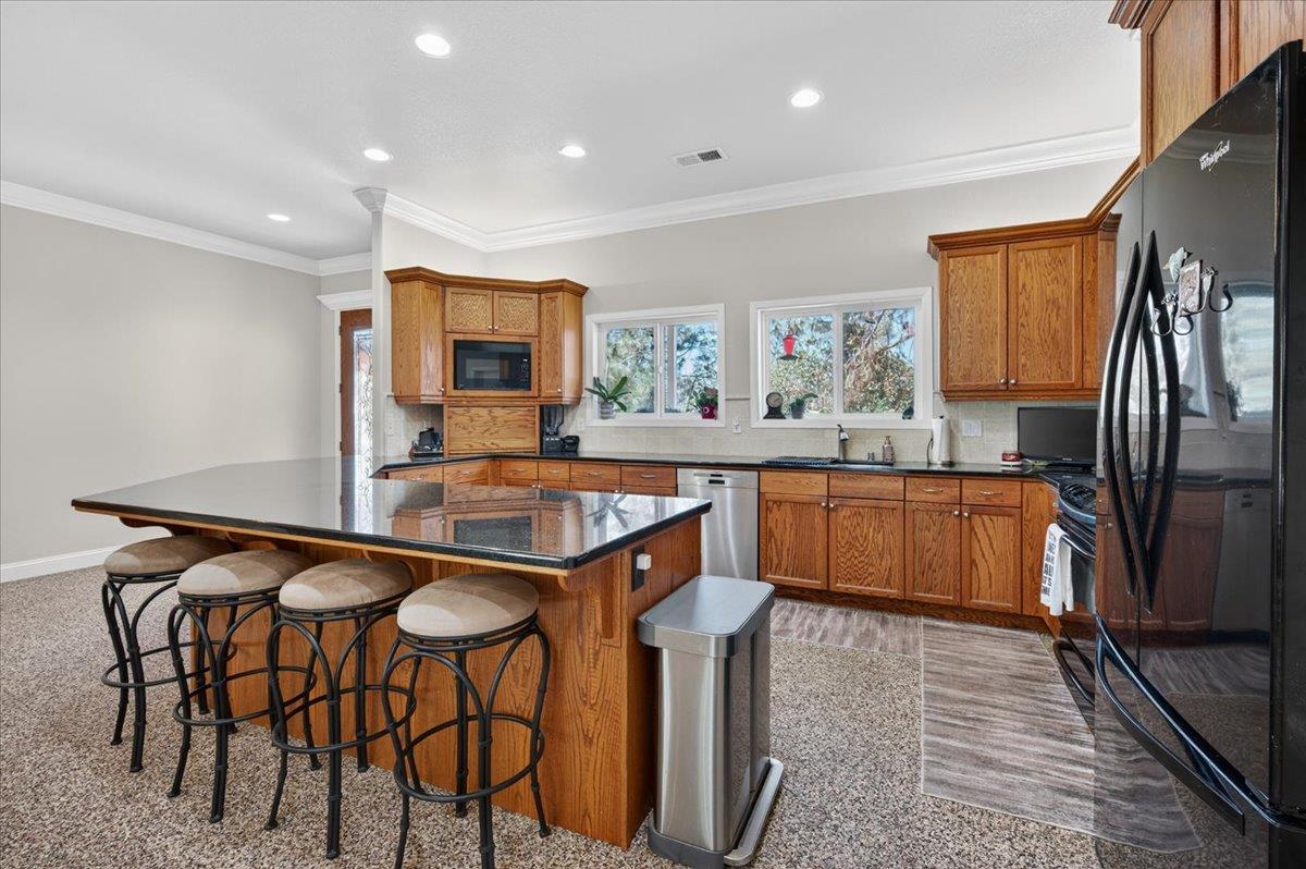 28945 Bonneyview Rd, Tollhouse, CA 93667